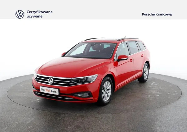 samochody osobowe Volkswagen Passat cena 85900 przebieg: 146103, rok produkcji 2020 z Poznań